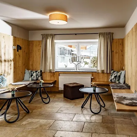 Aparthotel Hubertus Wellness & Breakfast Schladming