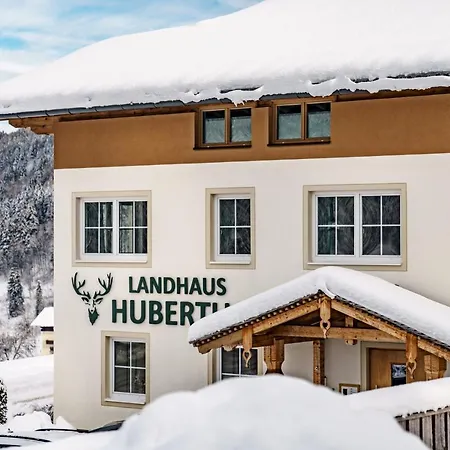 Hubertus Wellness & Breakfast Aparthotel 4*