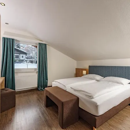 Hubertus Wellness & Breakfast Aparthotel