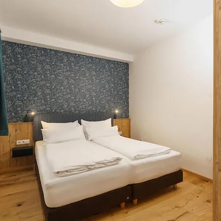 Aparthotel Hubertus Wellness & Breakfast 4*