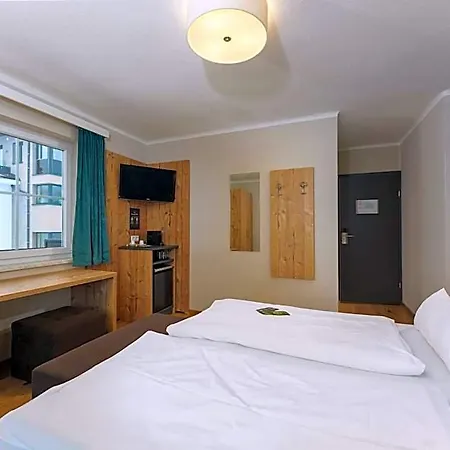 Hubertus Wellness & Breakfast Aparthotel