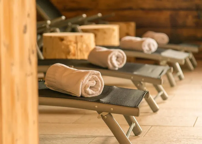 Hubertus Wellness & Breakfast Aparthotel 4*