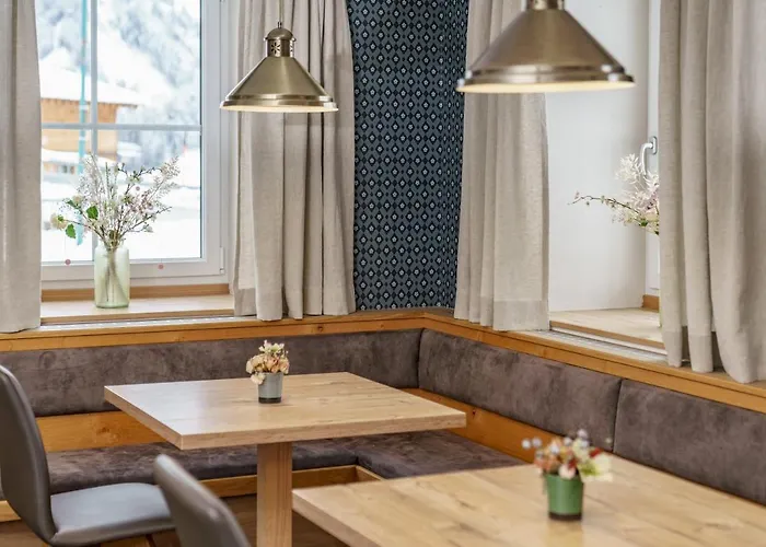 Hubertus Wellness & Breakfast Apartahotel 4*