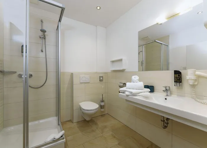 Hubertus Wellness & Breakfast Apartahotel 4*