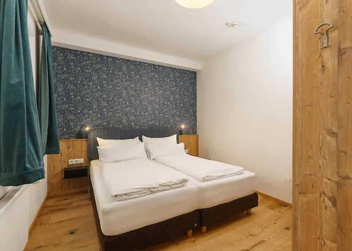 Apartahotel Hubertus Wellness & Breakfast 4*