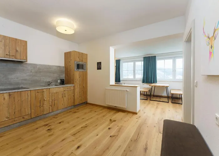 Hubertus Wellness & Breakfast Aparthotel 4*